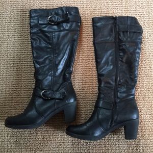Black, heeled boots